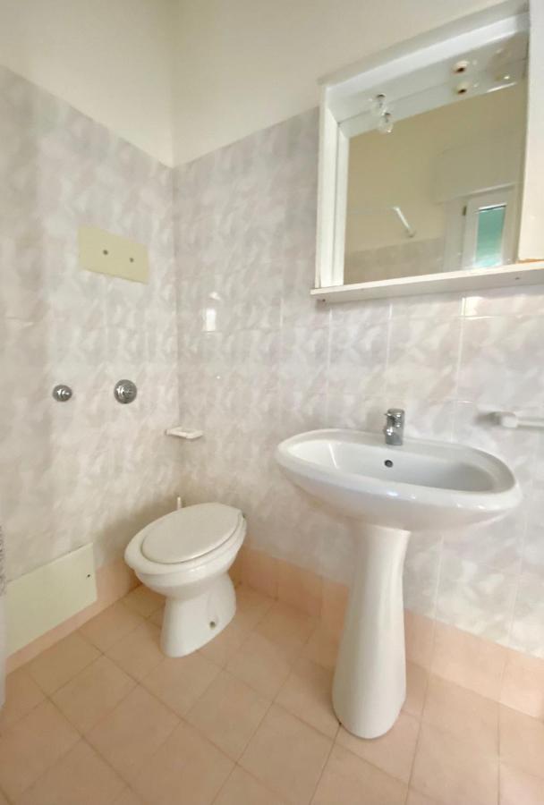 Euroresidence - Piazza Mazzini- 30 Mt Dal Mare - Immobil Relax Лидо-ди-Езоло Экстерьер фото