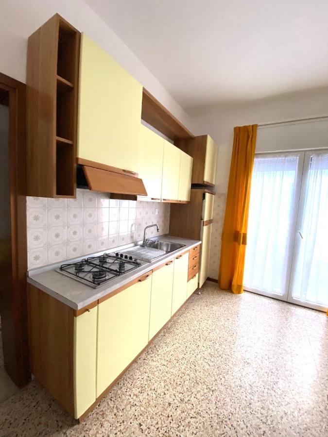 Euroresidence - Piazza Mazzini- 30 Mt Dal Mare - Immobil Relax Лидо-ди-Езоло Экстерьер фото